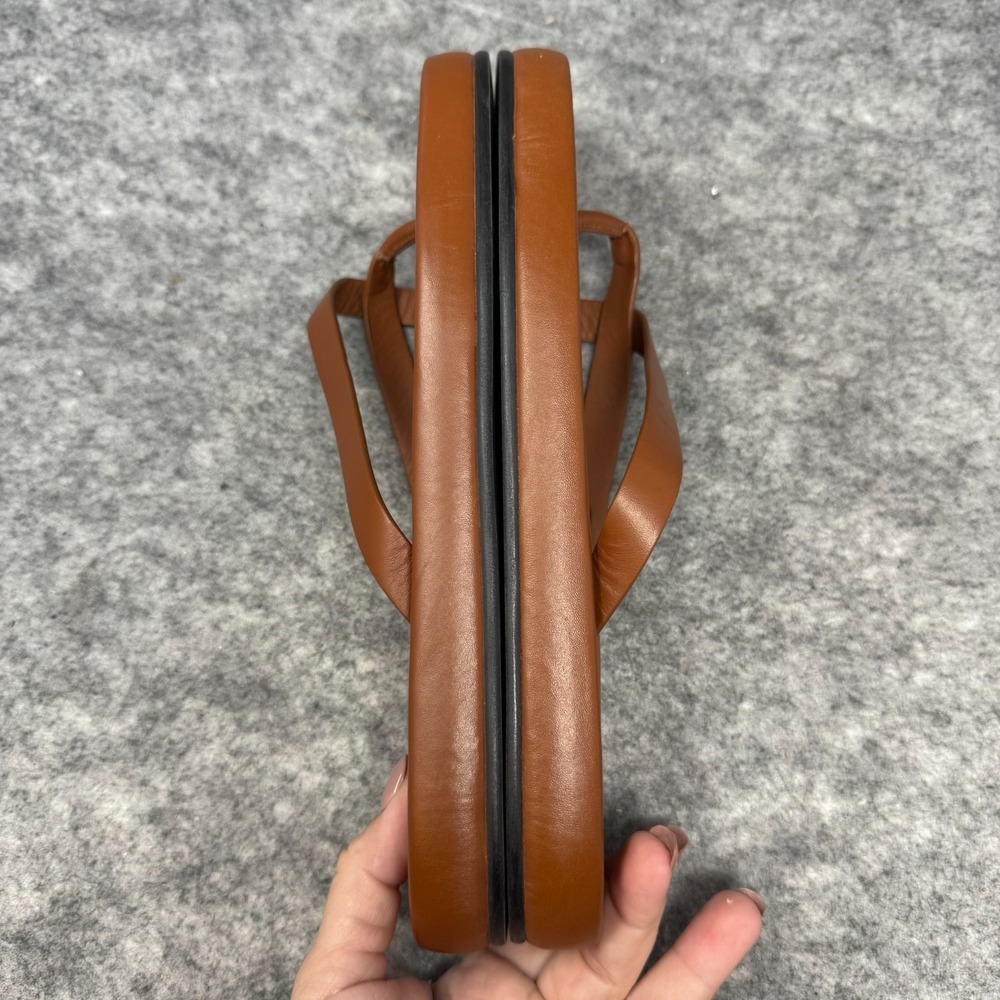FRAME Denim Brown Leather Flip Sandal - Picture 8 of 10